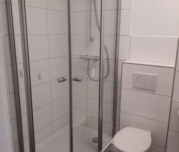 Nähe ADAC: frisch sanierte 3-Zimmer-Wohnung im DG mit Balkon - Foto 1