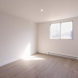 2 CH - 1 SDB - Montréal - $1,949 /mo - Photo 2