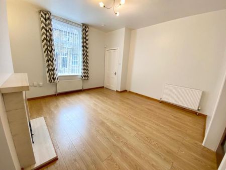 3 bedroom terraced house to rent - Photo 3