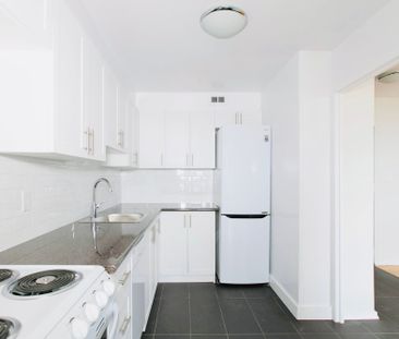 For Lease - 6200 Bathurst Street Unit# 1007, Toronto, Ontario - Photo 2