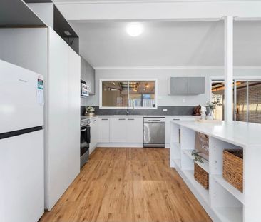 3 Bedroom 2 Bathroom House to let in Strathpine - Photo 1