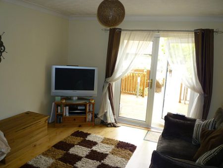 Lyric Way, Cardiff, Thornhill - Photo 3