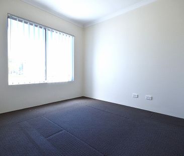 8A Wadhurst Street, Balga WA 6061 - Photo 4