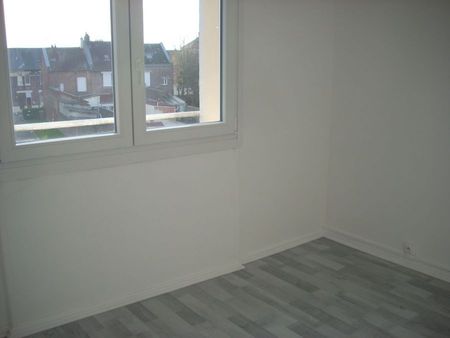 QUARTIER REMICOURT AU CALME - Photo 4