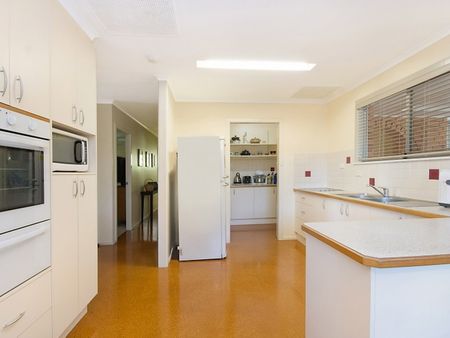 12 Pollard Place, East Lismore NSW 2480 - House For Rent | Domain - Photo 4