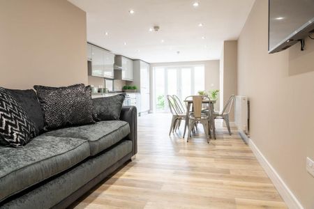 5 bedroom house to rent - Photo 3