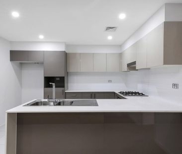 Modern Apartment in a Convenient Location - Photo 2