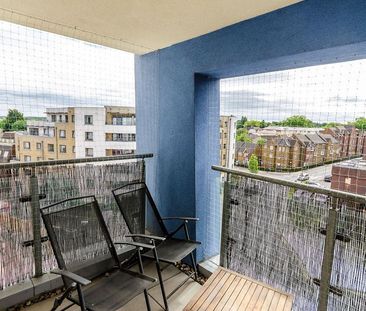 2 bedroom flat to rent - Photo 3