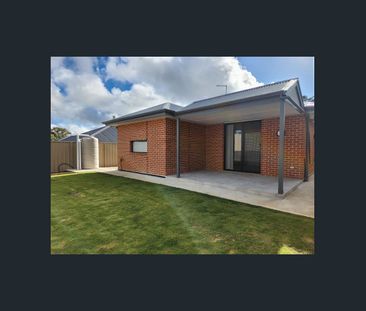 MODERN COUNTRY LIVING IN THE CLOVER PARK ESTATE - Photo 5