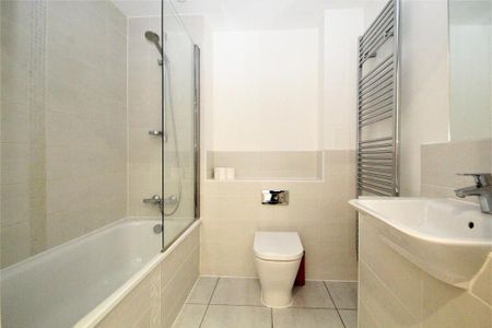 2 bedroom flat to rent - Photo 5