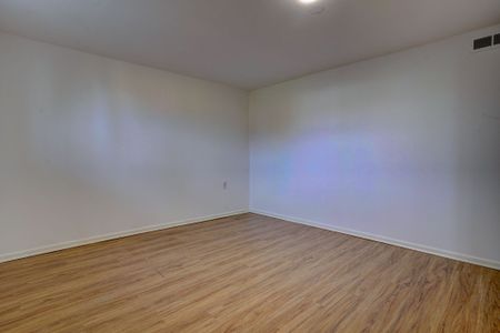 For Lease - 23 Falmouth Avenue Unit# Lower, Toronto, Ontario - Photo 2