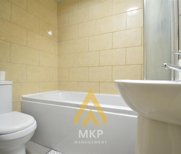 5 bedroom terraced house to rent - Photo 2