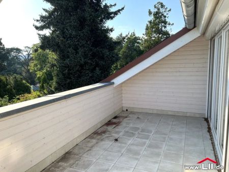 schöne Maisonette-Wohnung mit Loggia - Foto 2