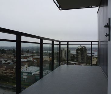 Condo in North Vancouver, BC - Photo 6