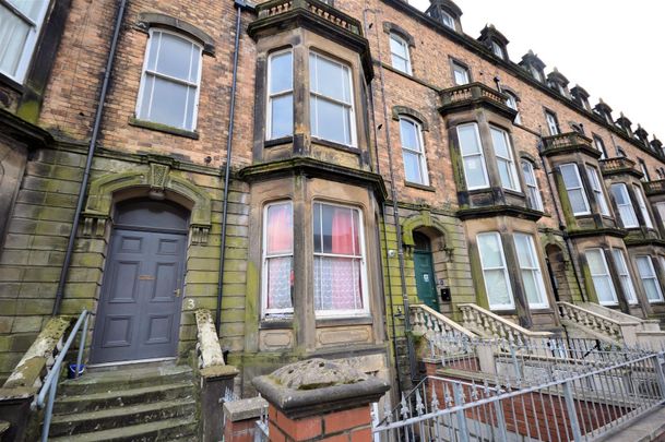 West Park Terrace, Scarborough - Photo 1
