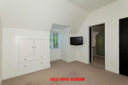 Aucklands most admire rental home - Photo 5