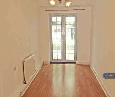 2 bedroom bungalow to rent - Photo 3