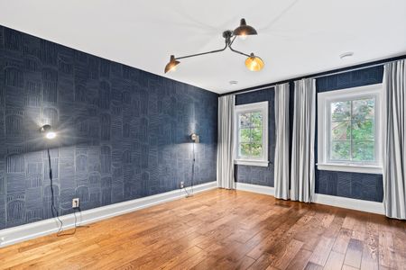 For Lease - 26 Buckingham Avenue, Toronto, Ontario - Photo 2