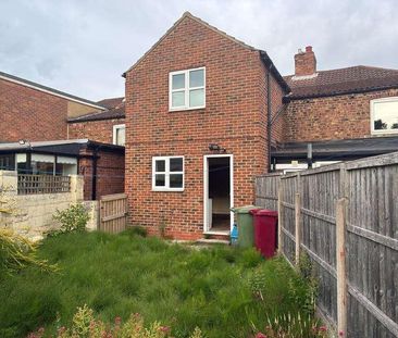 Fieldside, Crowle, Scunthorpe, Lincolnshire, DN17 - Photo 2