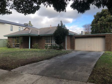 3-BEDROOM HOME IN PRIME LOCATION – WALK TO KNOX CITY SHOPPING CENTRE! - Photo 4