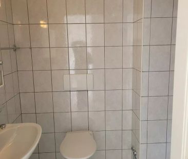 Studio en cours de rafraîchissement à deux pas du lac avec balcon - Foto 3