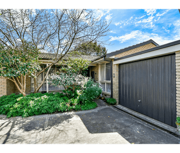 2/37 Heatherhill Road, Frankston, Vic 3199 - Photo 2