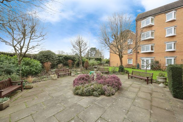 Cassio Road, Watford, Watford - Photo 1