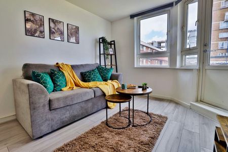 1 Bed Flat, Old Kent Road, SE1 - Photo 3