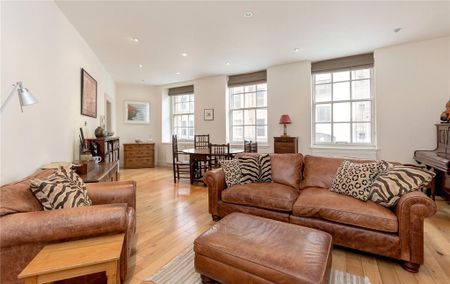 4 bedroom mews to rent - Photo 3