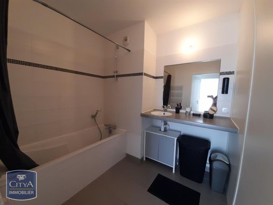 Location Appartement 3 pièces 63m² LILLE 59000 - Photo 1