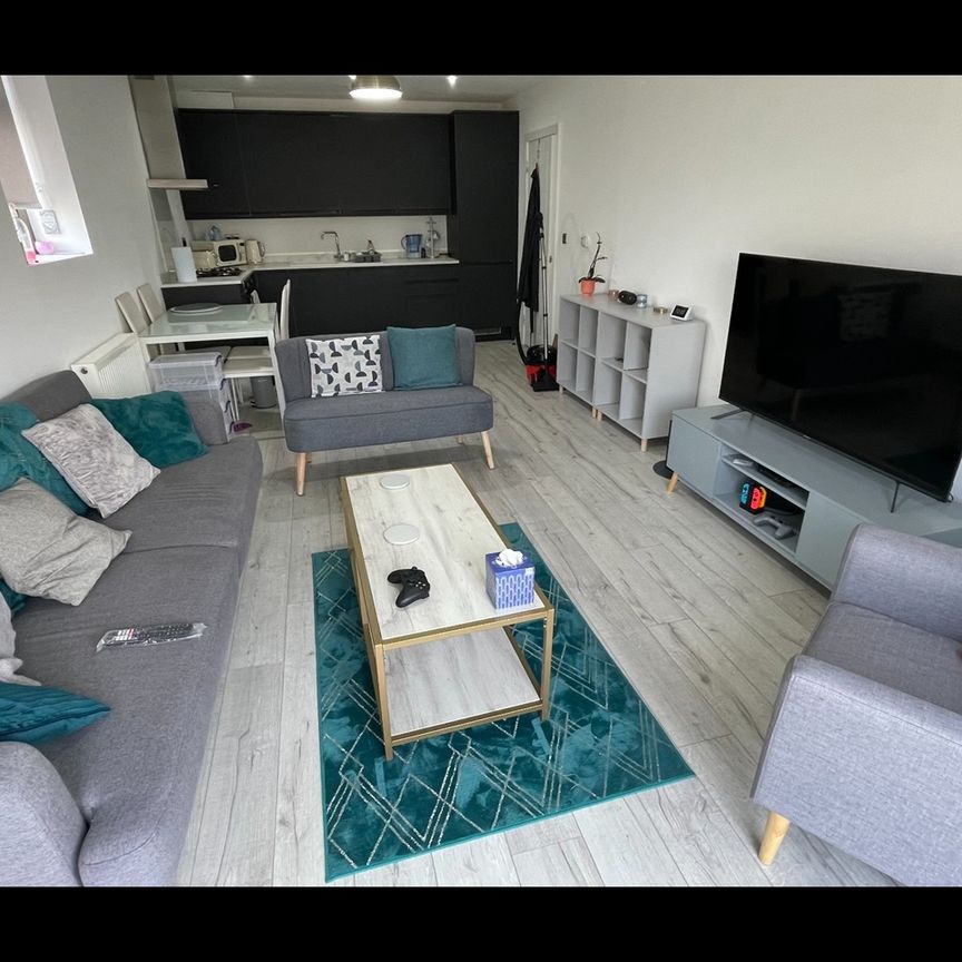 1 Bed Flat, The Triangle, IG11 - Photo 1