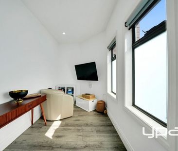 Modern Comfort - Photo 3