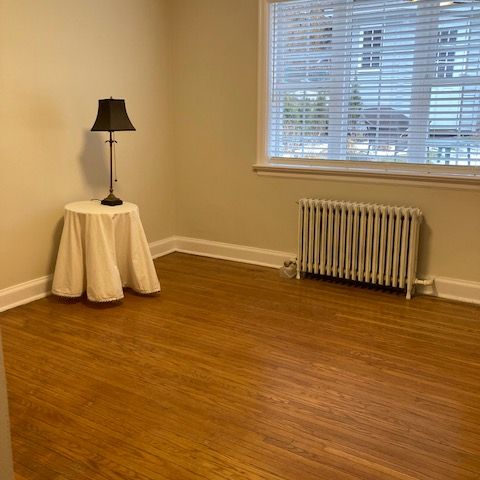 Beautiful, newly renovated 1 bdrm High Park/Bloor West - Photo 1