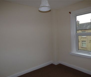 St Peg Lane, Cleckheaton, BD19 - Photo 3
