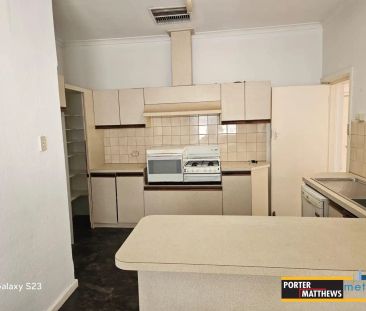 60 Kennedy Street, Alfred Cove WA 6154 - Photo 4