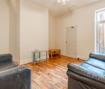 2 bed flat to rent in Addycombe Terrace, Heaton, NE6 - Photo 1