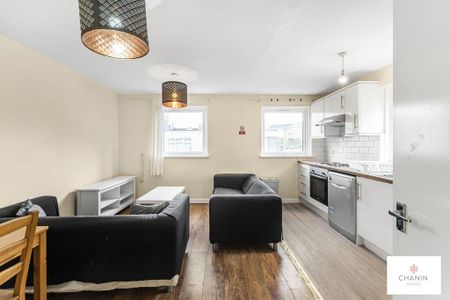 5 bedroom townhouse to rent - Photo 2