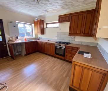 West Road, Hedge End, Southampton - Photo 2