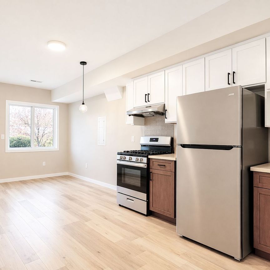 For Lease - 15 Waddington Crescent Unit# 2, Toronto, Ontario - Photo 1
