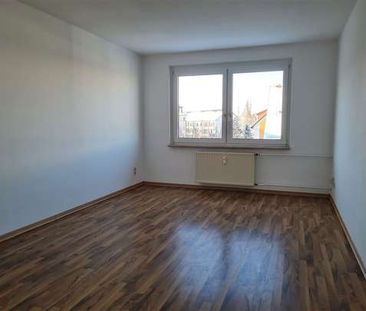 *** Wohnen in Top Lage - 4 Zimmer Wohnung mit PKW Stellplatz*** - Photo 3