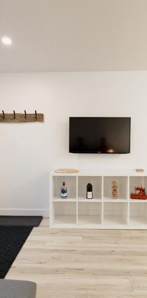 3 1/2 Neuf, meublé et tout inclus, secteur de l'aéroport - Photo 1