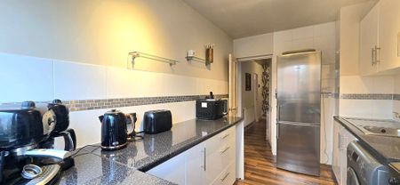 2 Bedroom Apartment, Dilton Gardens, London - Photo 5