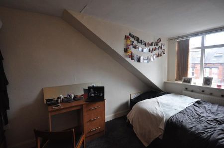 7 bedroom terraced house to rent - Photo 3