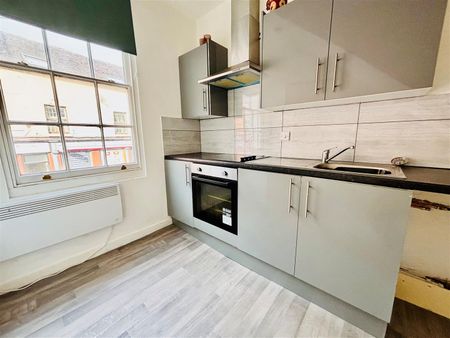 High Street, Cheadle, Stoke-On-Trent ST10 1AN - Photo 4