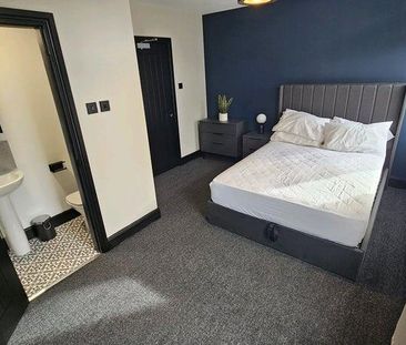 1 bedroom in a house share to rent - Photo 5
