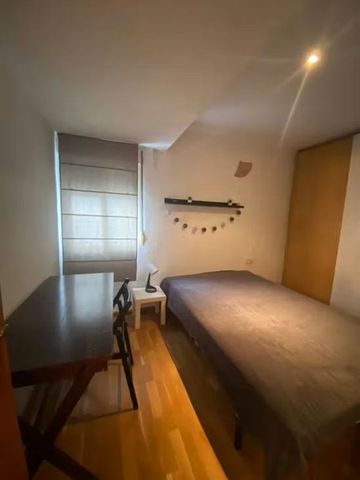 Avinguda del Primat Reig, Valencia, Valencian Community 46019 - Foto 3