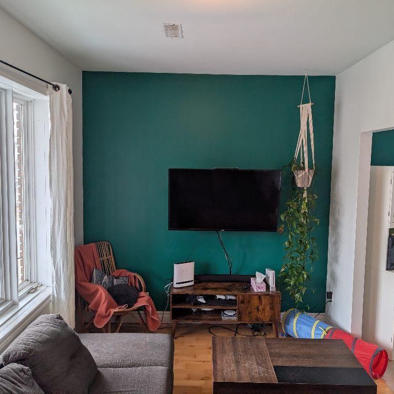 6-1/2 A SHAWINIGAN RUE LAVERGNE, CONTACTER- NOUS AU 514-377-7407 - Photo 1