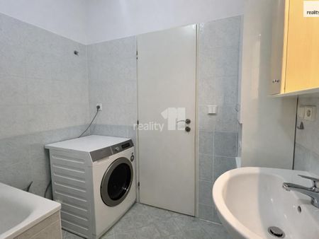 Pronájem bytu 1+kk 49 m2 - Fotografie 4