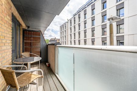 2 bedroom flat to rent - Photo 2