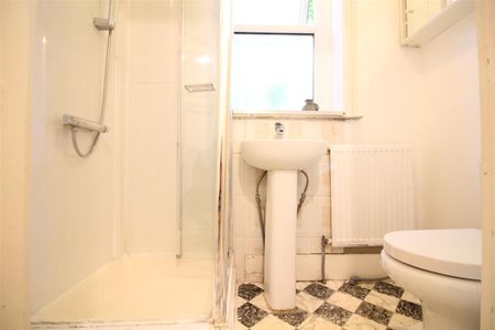 Madeley Road, London - Photo 4